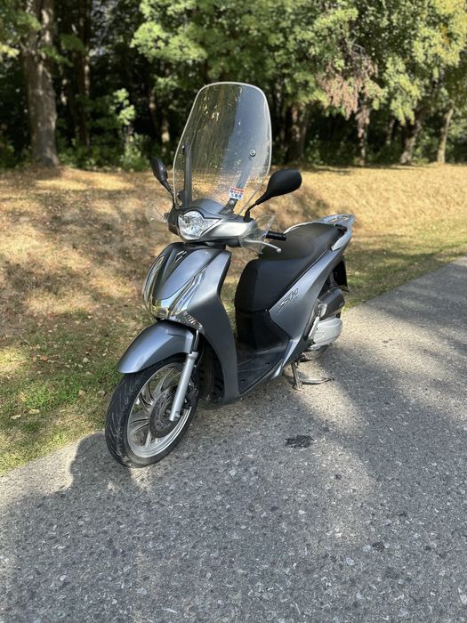 Honda sh 125 2013.