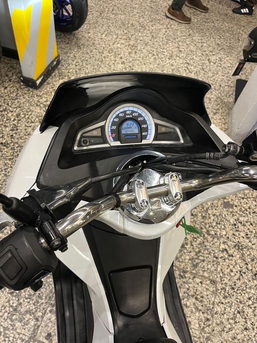 Honda PCX em Óptimo estado com 30486 Kms