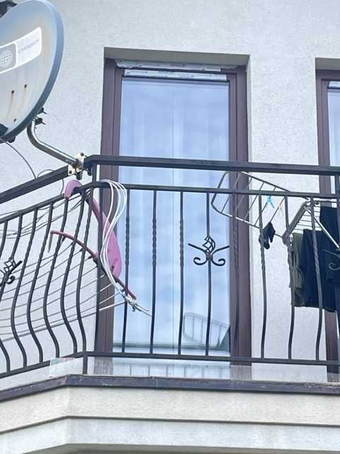 Okna pcv z demontażu orzech z zewnątrz, białe wewnątrz