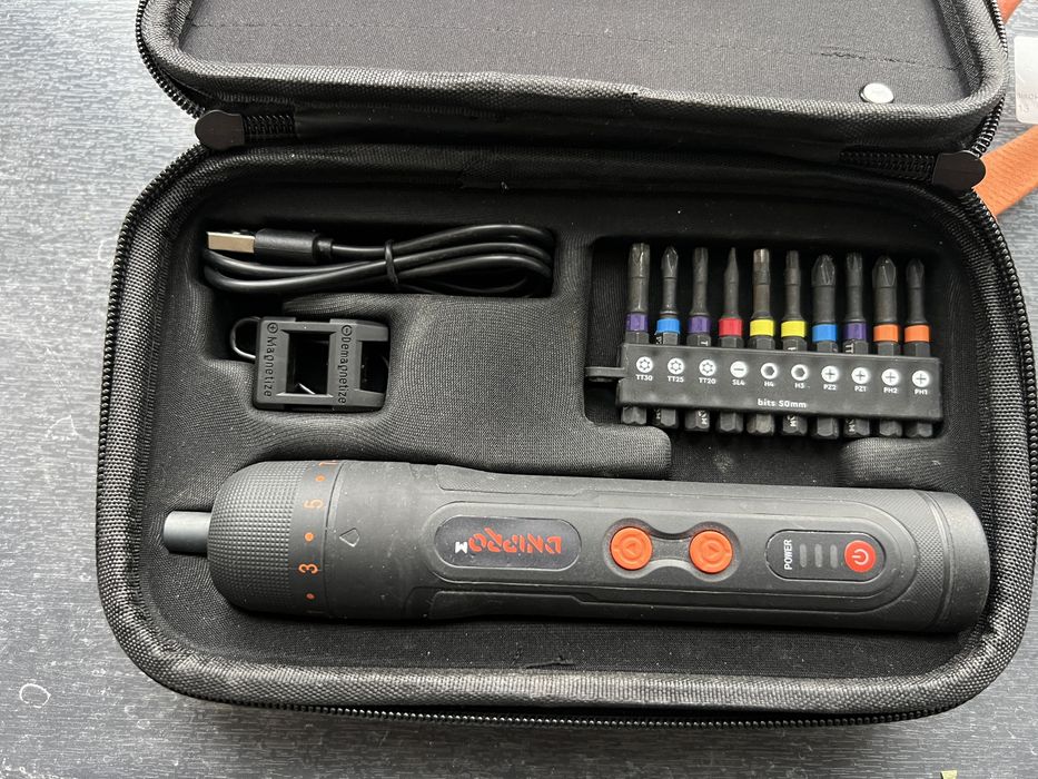 Акумуляторна викрутка Dnipro-M CSD-40