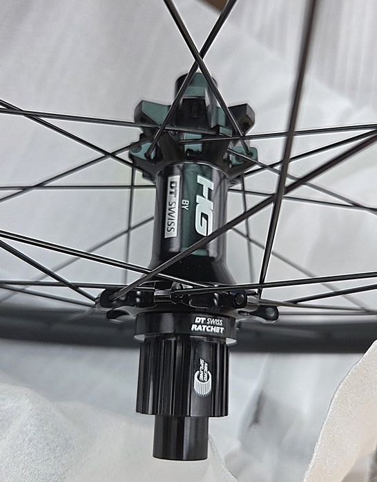 Hollowgram koła 29" carbon dt swiss xrc cannondale