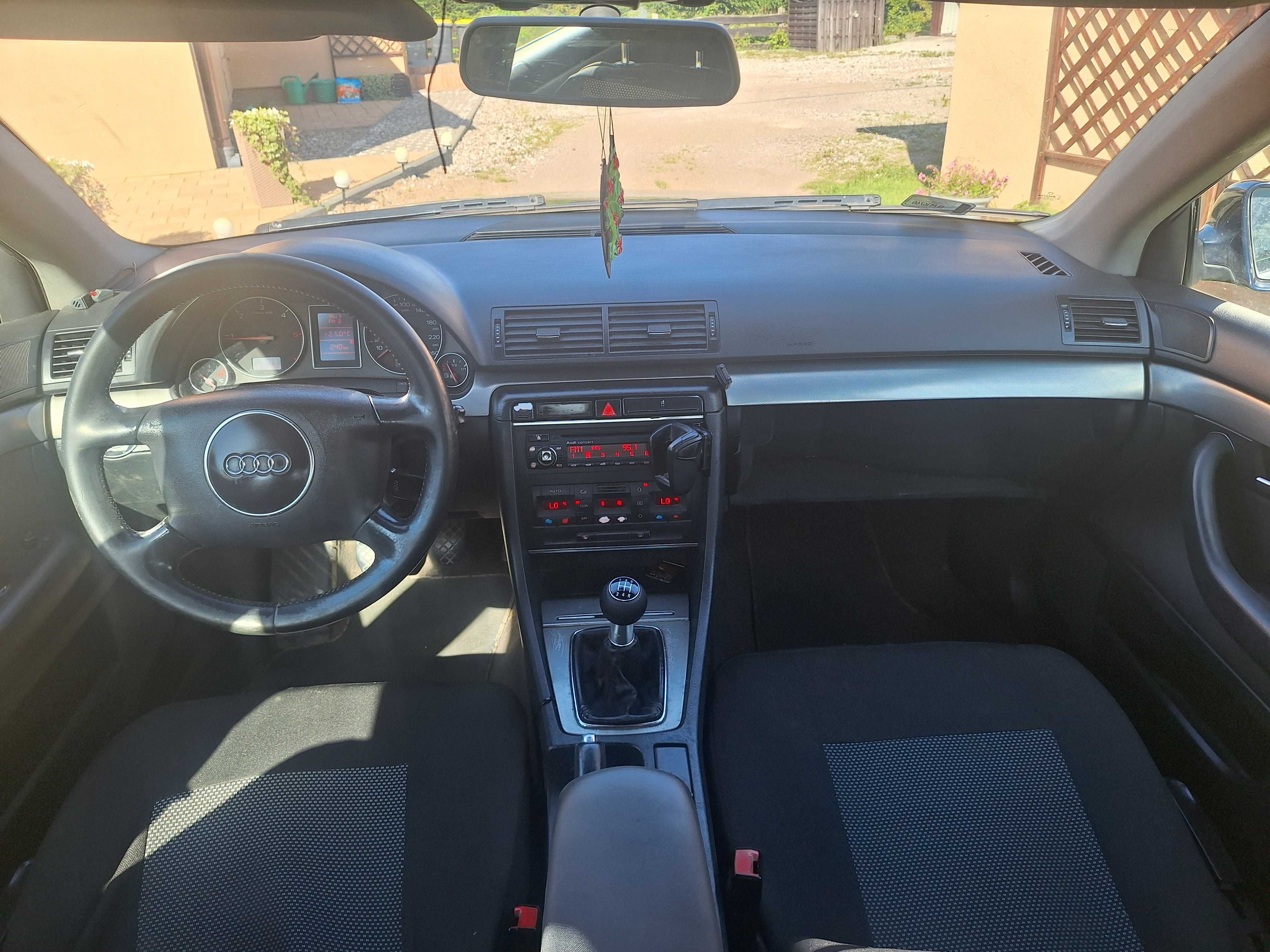 AUDI A4 B6 1.9 TDI 2003r. SEDAN