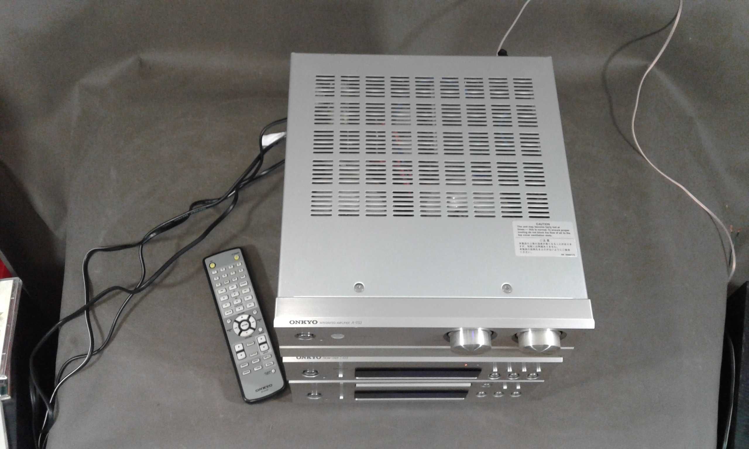 ONKYO A-933,zestaw stereo,pilot