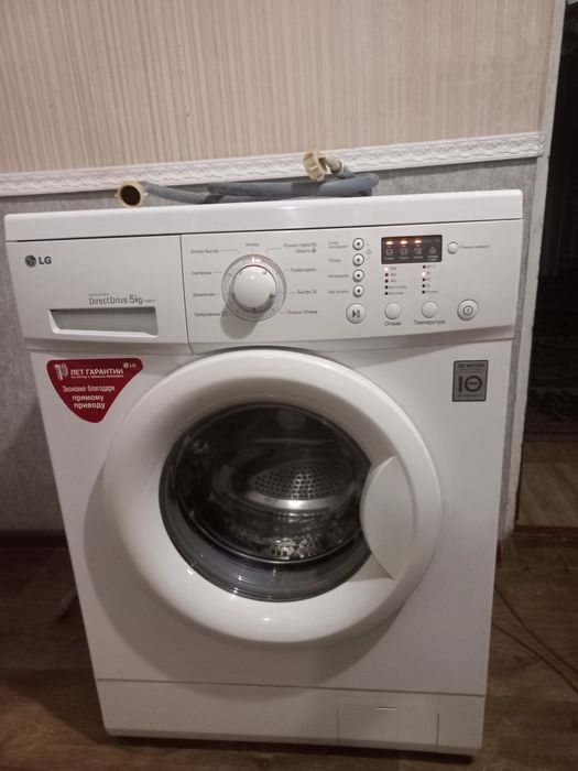 Пральна машинка LG 5 кг хорошому стані