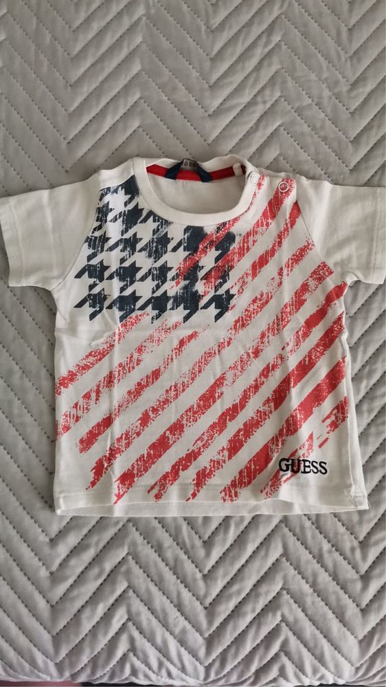 Tshirt Guess 6/9m como nova