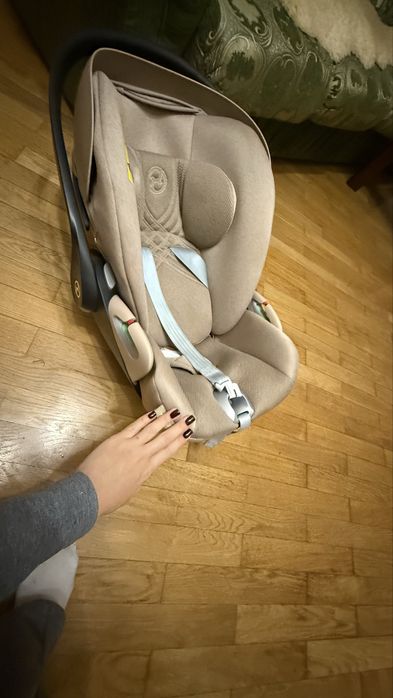 Автокрісло Cybex Cloud T i-Size Plus cozy beige