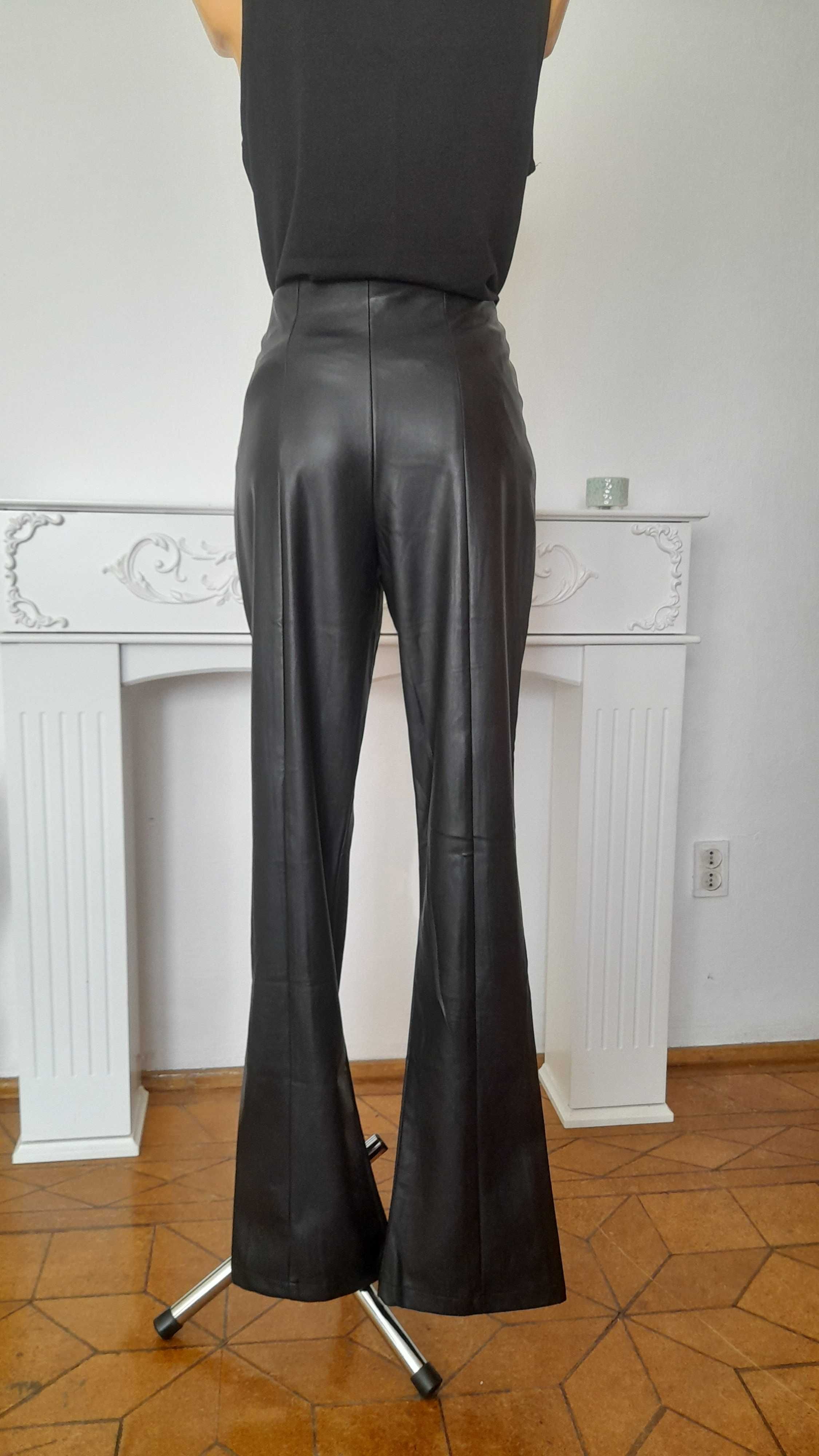 Spodnie z ekoskóry czarne szersze nogawki Sinsay r. XL 42