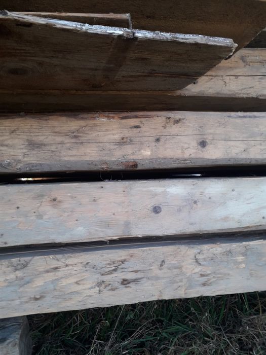 Тесаний будівельний ліс 30-річної давності, під старовину