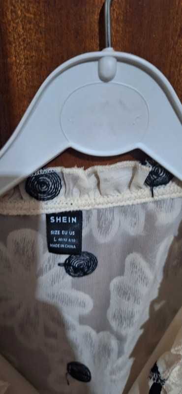 Blusa bolinhas textura