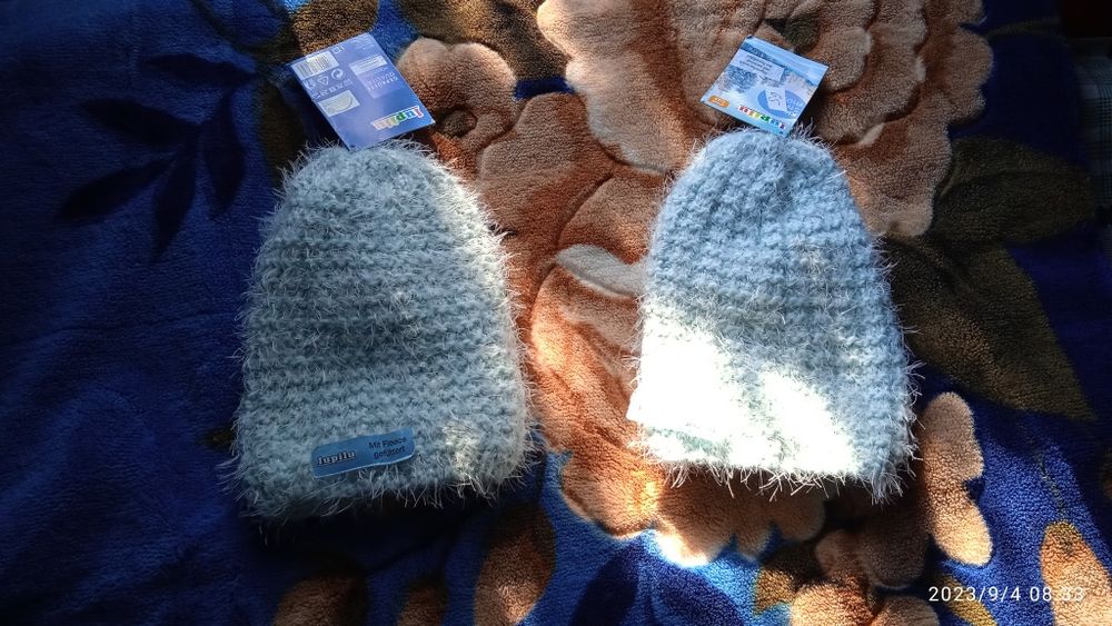 Нові шапки теплі, на флісовій підкладці, для двійні