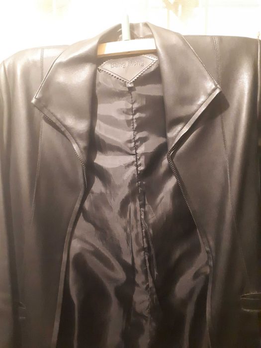 Жіночі куртки, верхній одяг