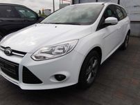 błotnik przód przedni prawy  Ford Focus MK3 biały 5B