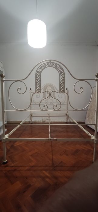 Cama de ferro completa
