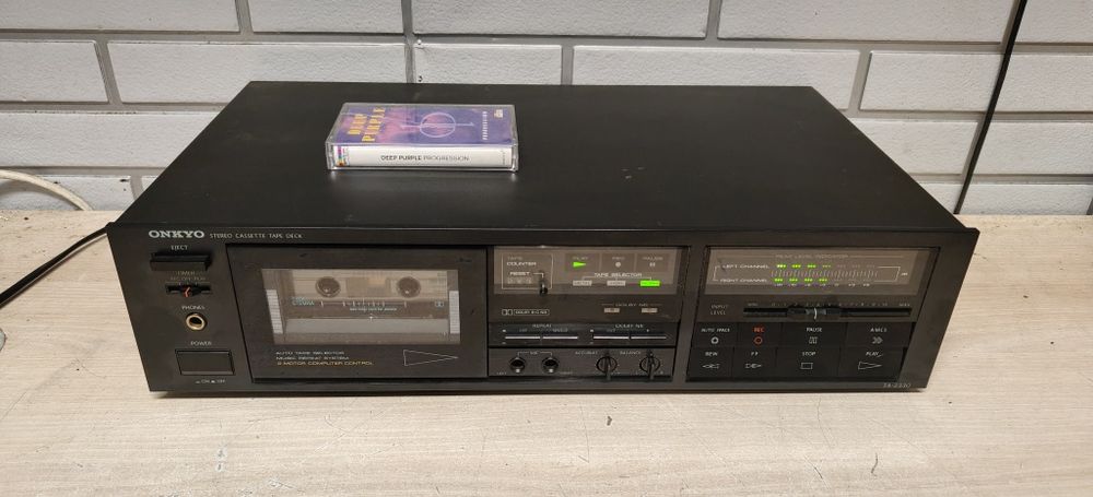 Magnetofon deck ONKYO TA-2330. Japan