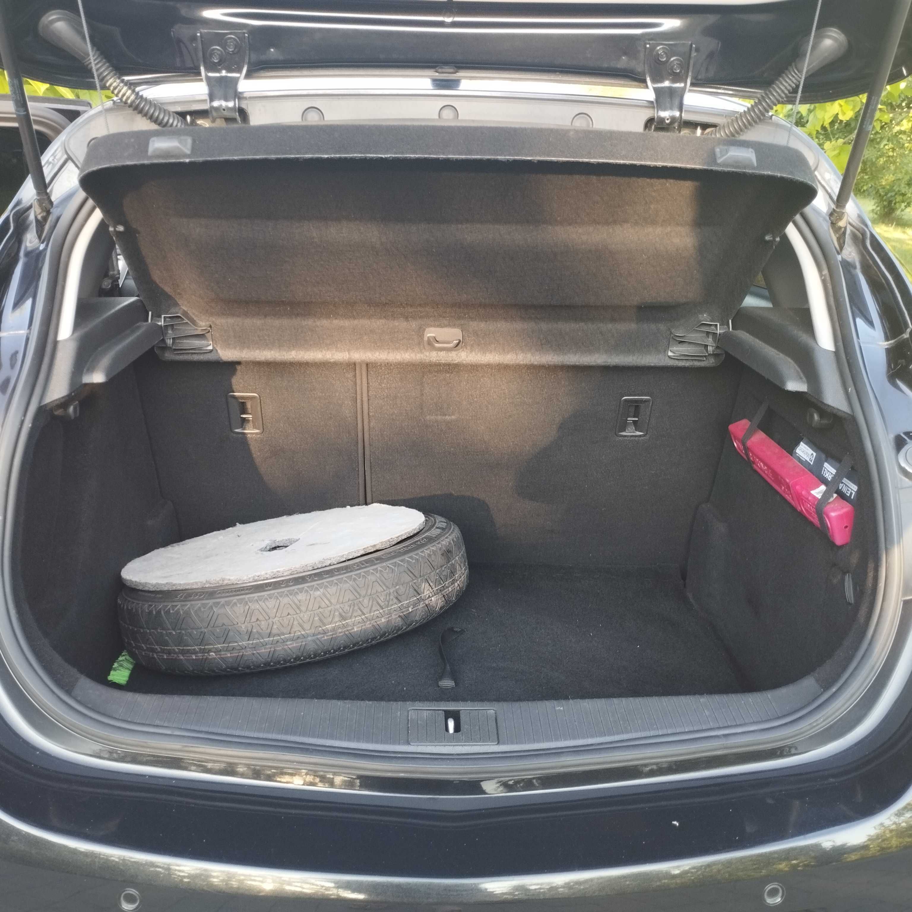 Opel Astra J, zadbany,z gazem