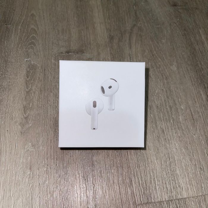 Apple Air Pods 4