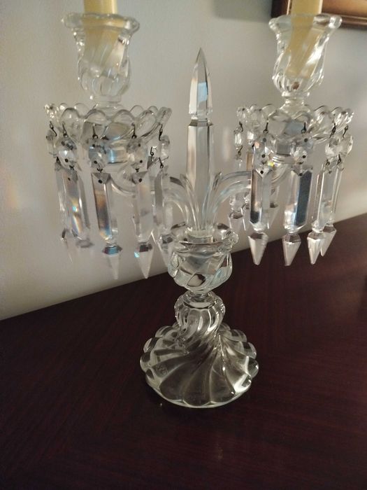 Par de candelabros de cristal da marca Baccarat em perfeito estado