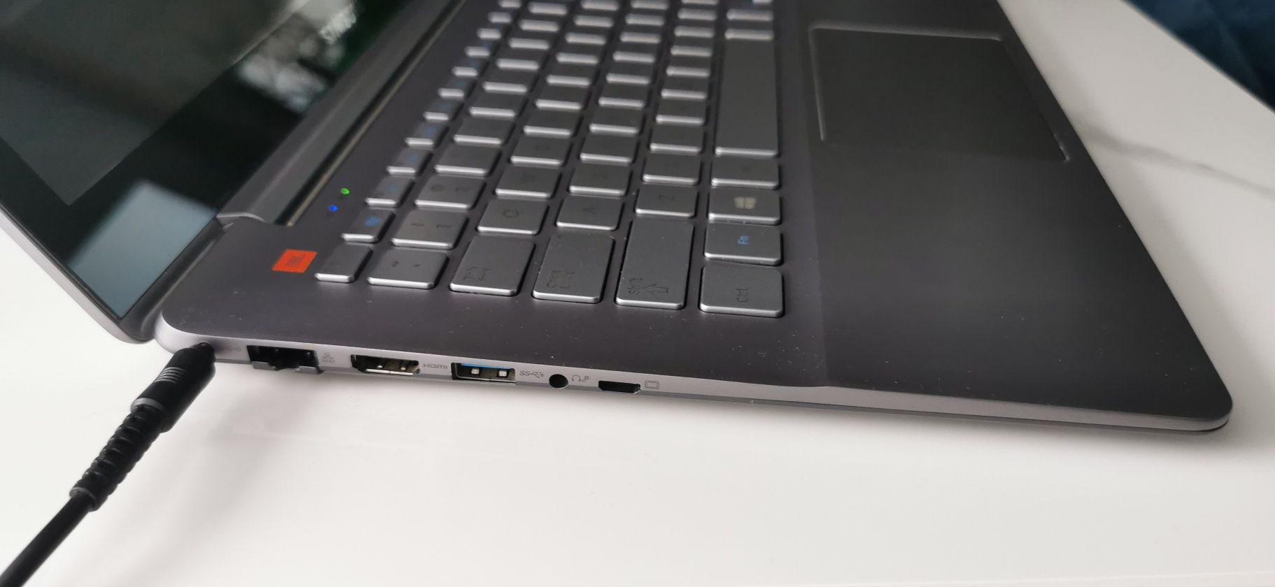 Samsung NP740U3E aluminiowy dotykowy netebook nowa bateria
