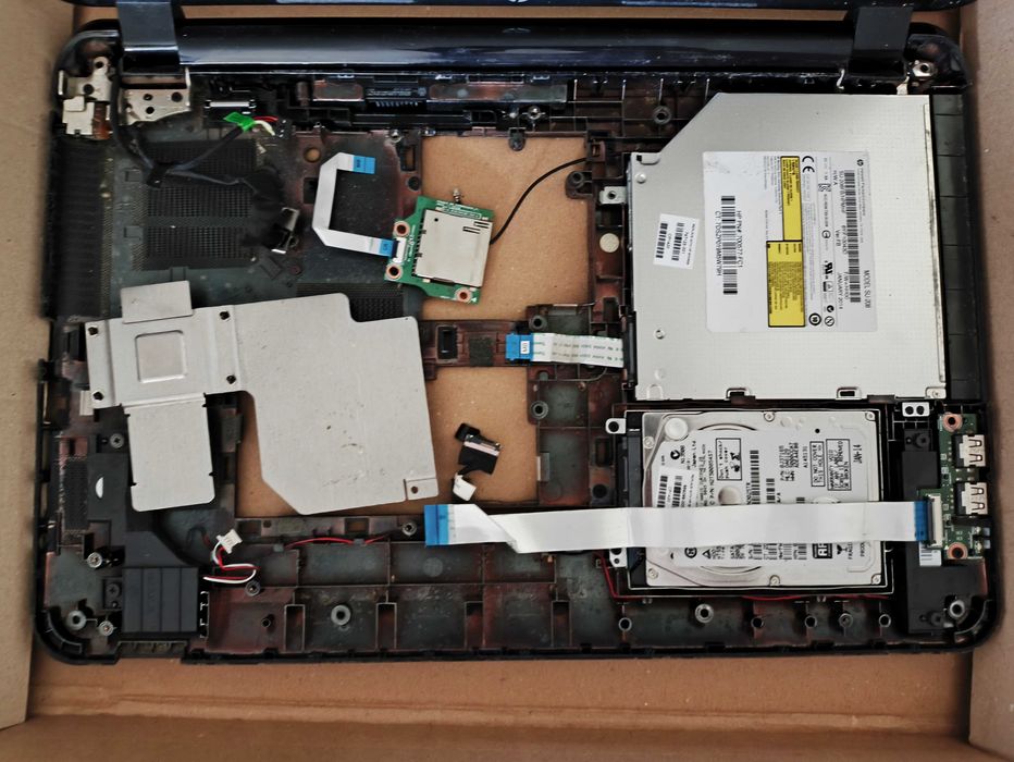 HP 15-d053sr F7R72EA по частям