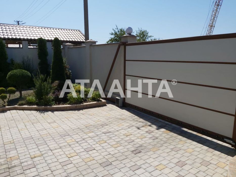 3 комн дом с ремонтом участок 10 соток Лески