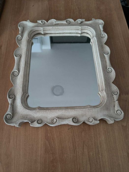 Vende-se quadros decorativos e espelhos