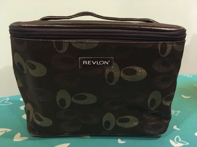 Bolsa cosmeticos como novas