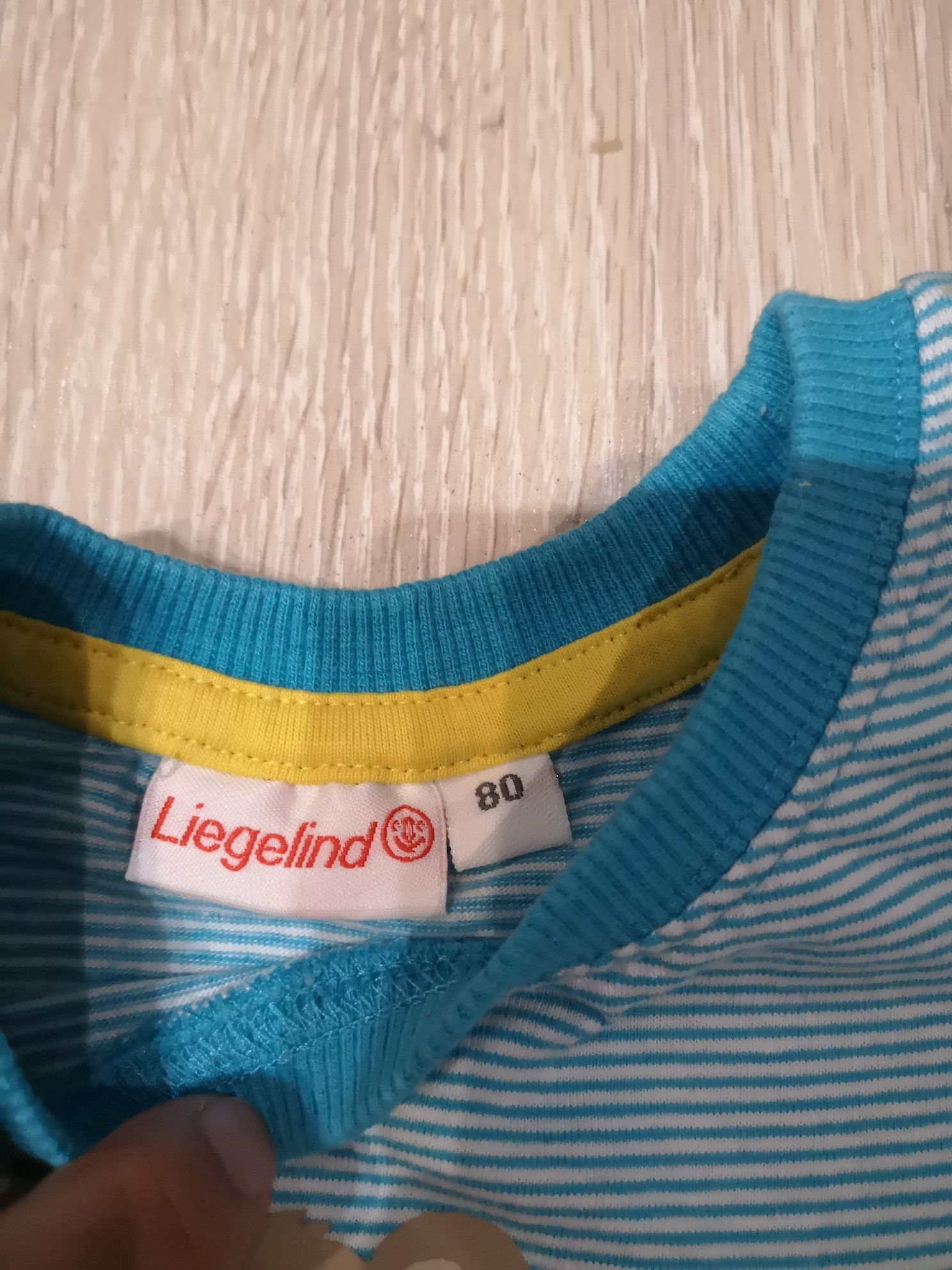 Komplet letni r. 74 spodenki T-shirt