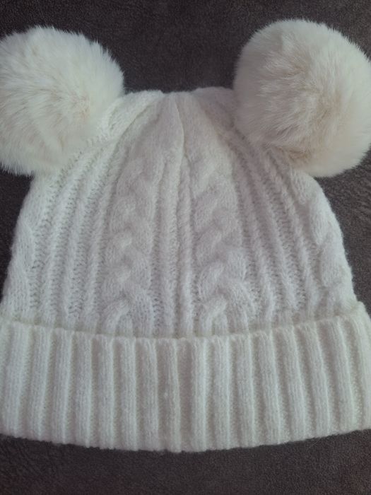 Шапка для дівчинки на 3 роки