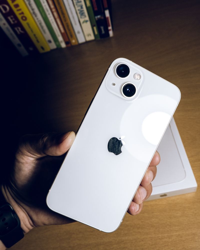 iPhone 13 128GB – Como Novo