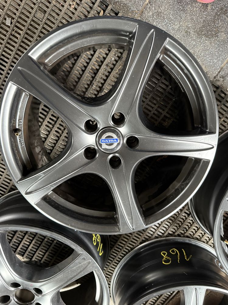 Felgi aluminiowe Ronal ET 40 5x108 8jx18” Citroen Peugeot Ford Volvo