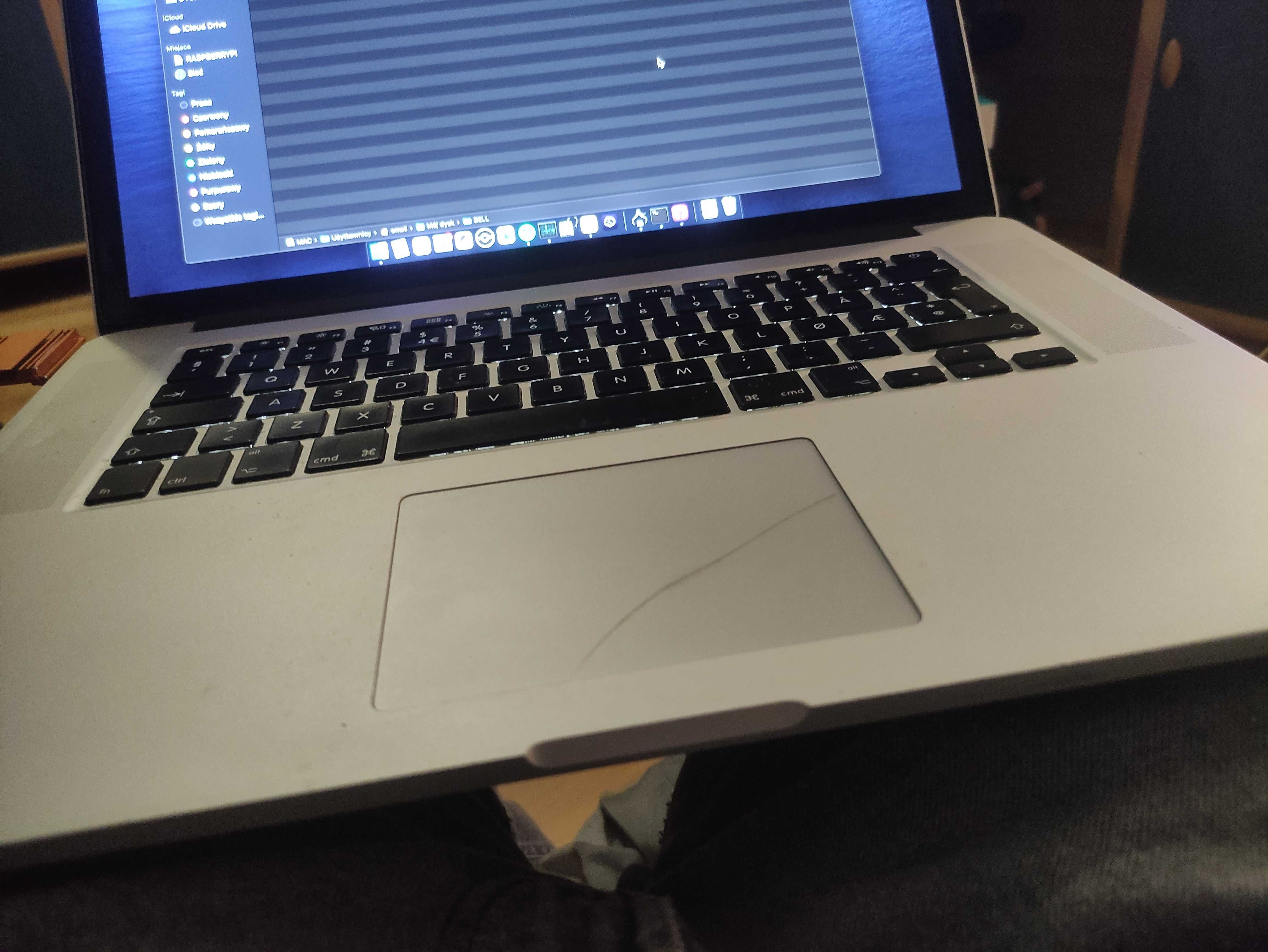 komputer notebook Macbook PRO A1398