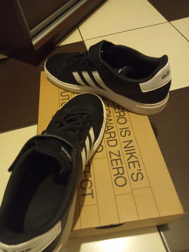 Buty chłopięce Adidas