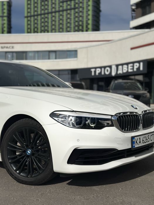 Продам BMW G30 530e 2018
