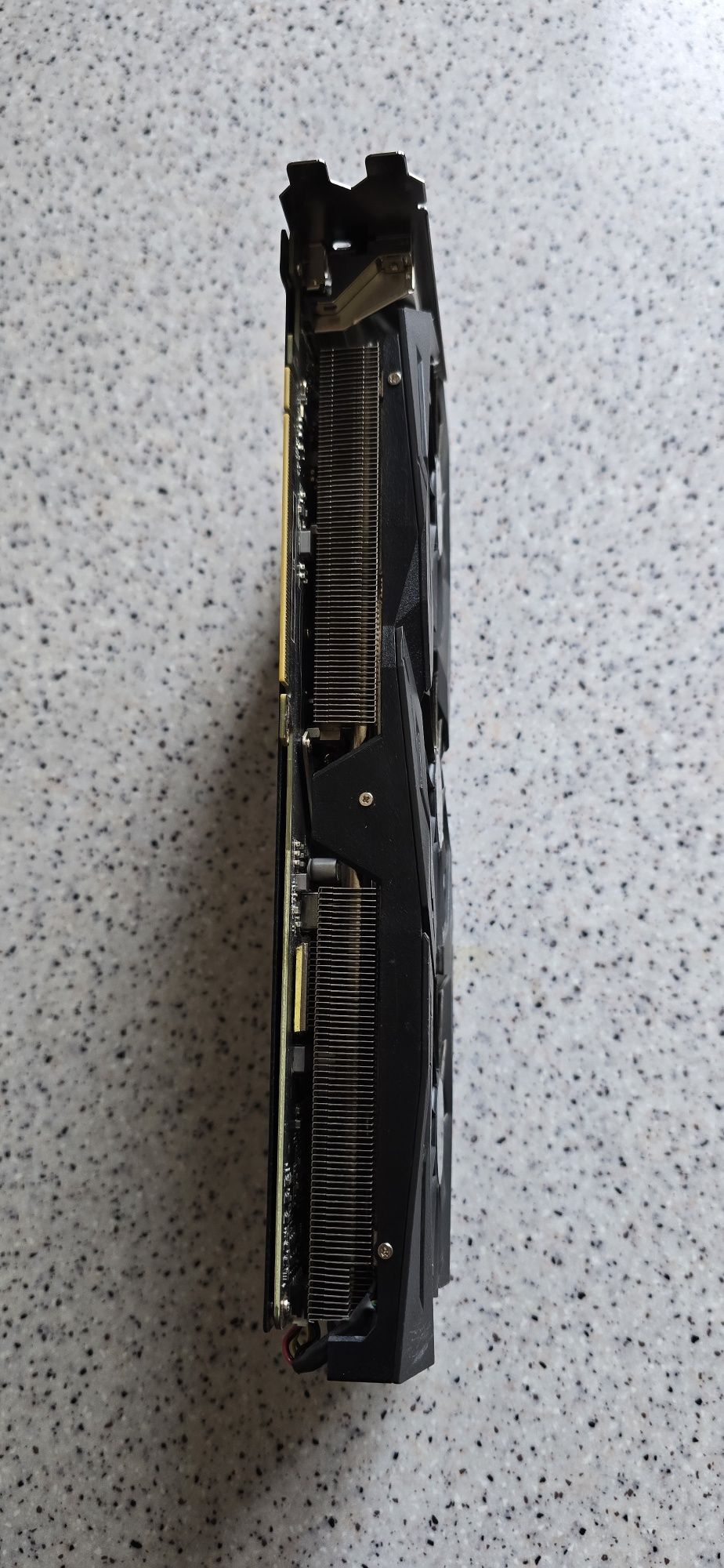 Видеокарта ASUS STRIX GTX-1060-06G-GAMING