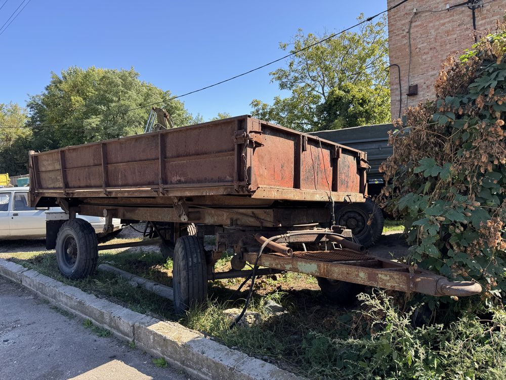 2ПТС4 прицеп на кругу