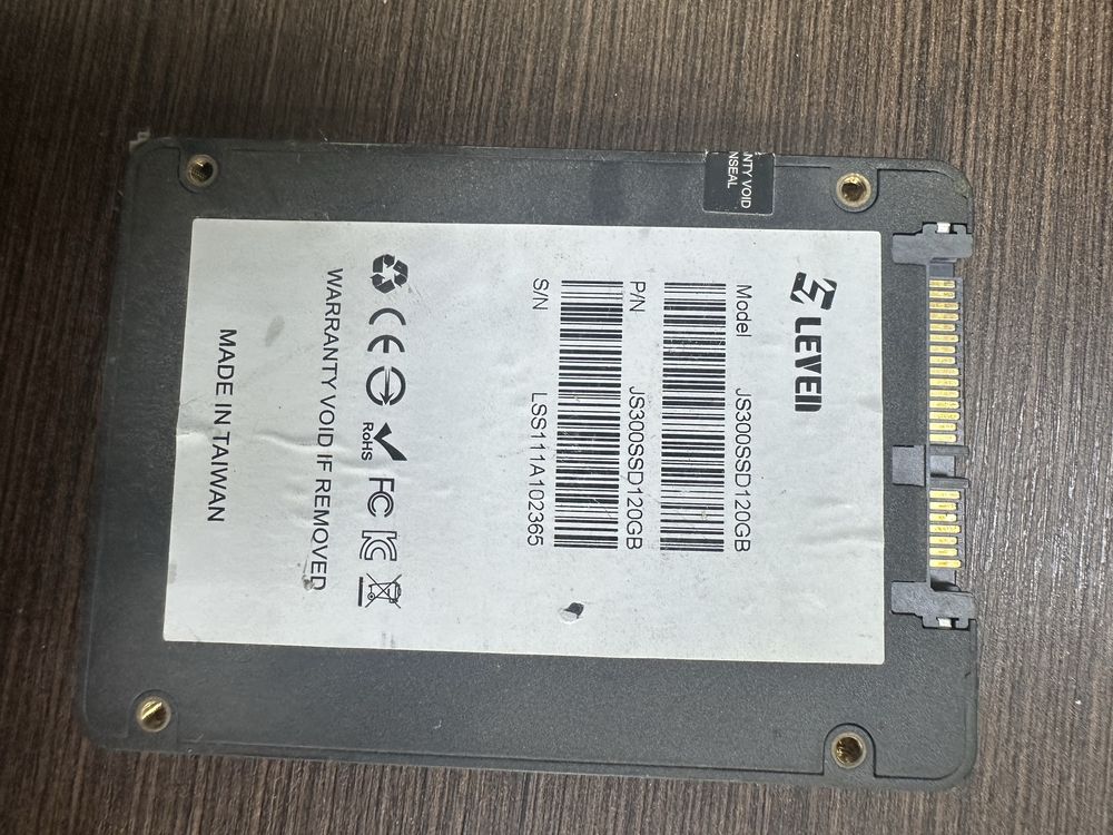 SSD-накопичувач LEVEN JS300 JS300SSD120GB 120 GB