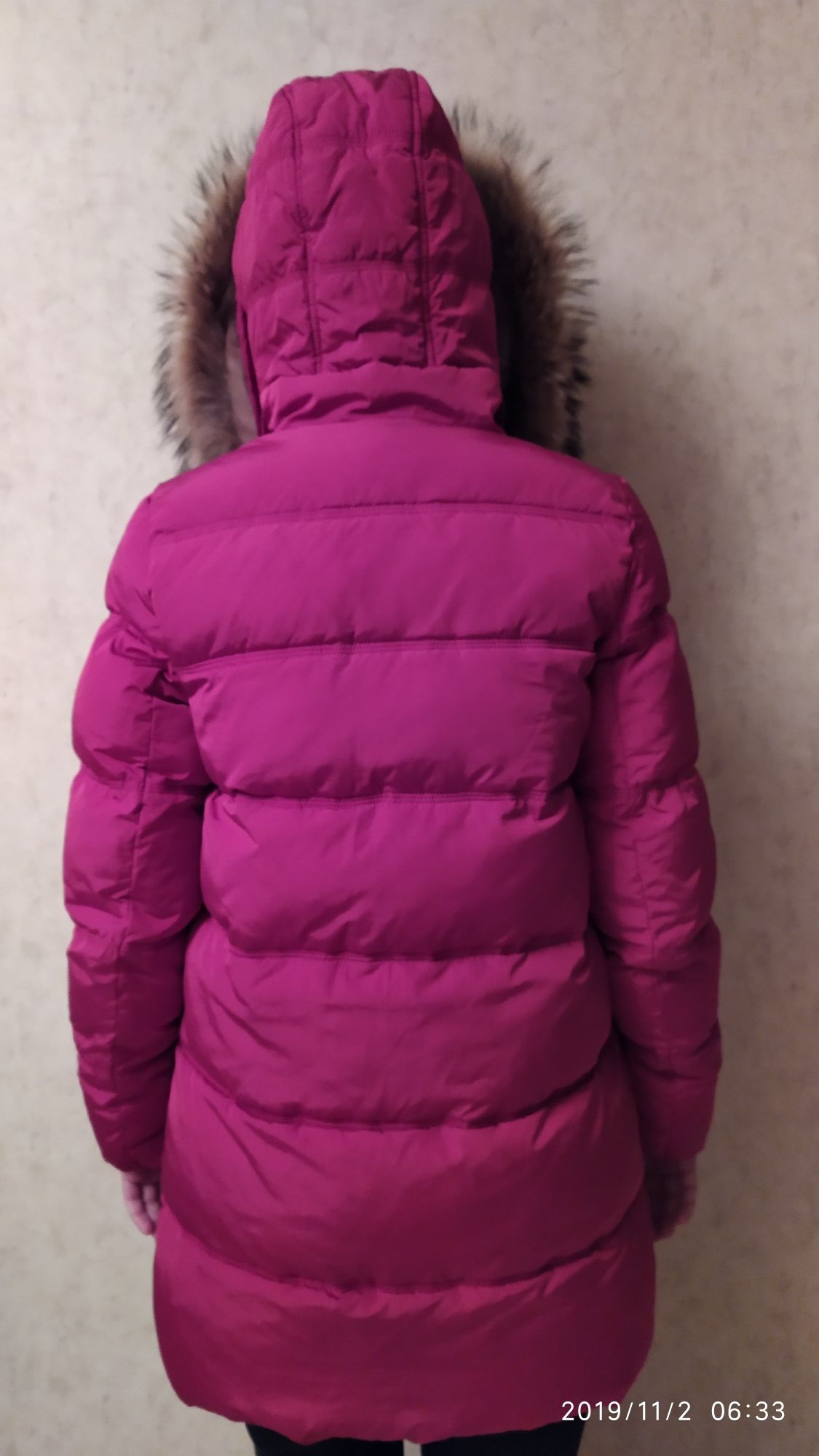 Продам куртку Clasna.Цвет красный,на фото отличается