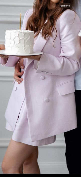 C.icon костюм льон