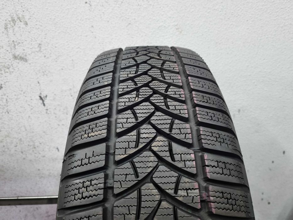 215/70/16 100T Firestone Destination Winter D.4017