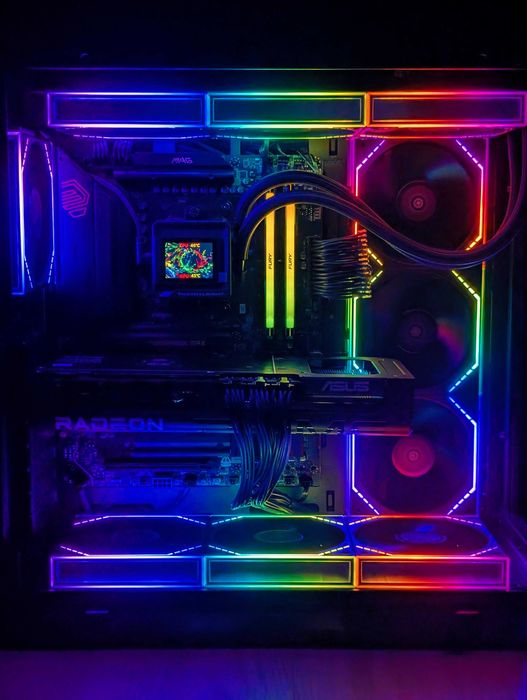 NEW RGB Beast 9800x3D/9070XT/64GB DDR5-6400/2TBGen4/1000WGold ATX3.1