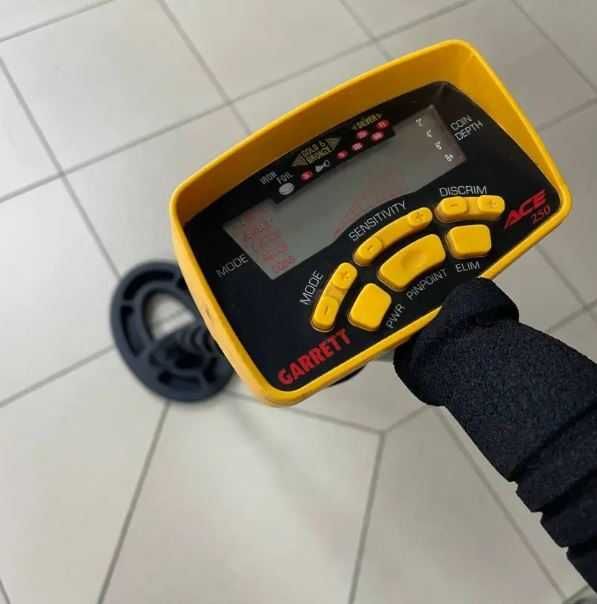 Металошукач Garrett Ace 250 Металлоискатель Аська