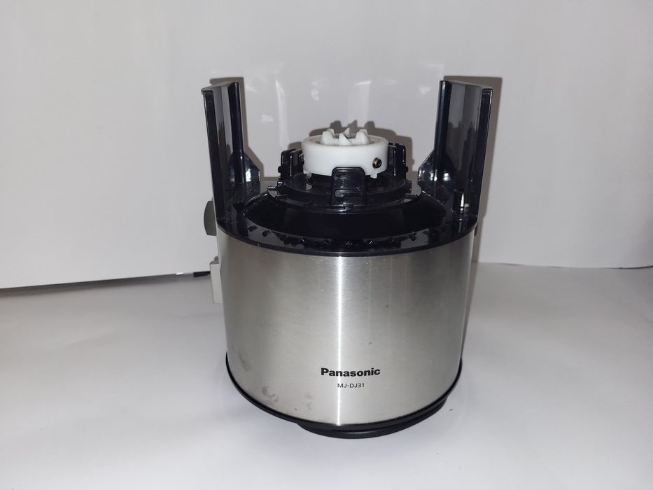 Соковижималка Panasonic MJ-DJ31