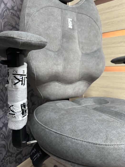 Дитяче ергономічне крісло  Kulik System TRIO