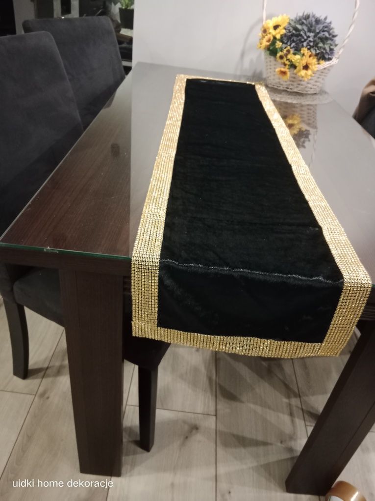 Nowy welurowy bieżnik 140x35 czarny biały