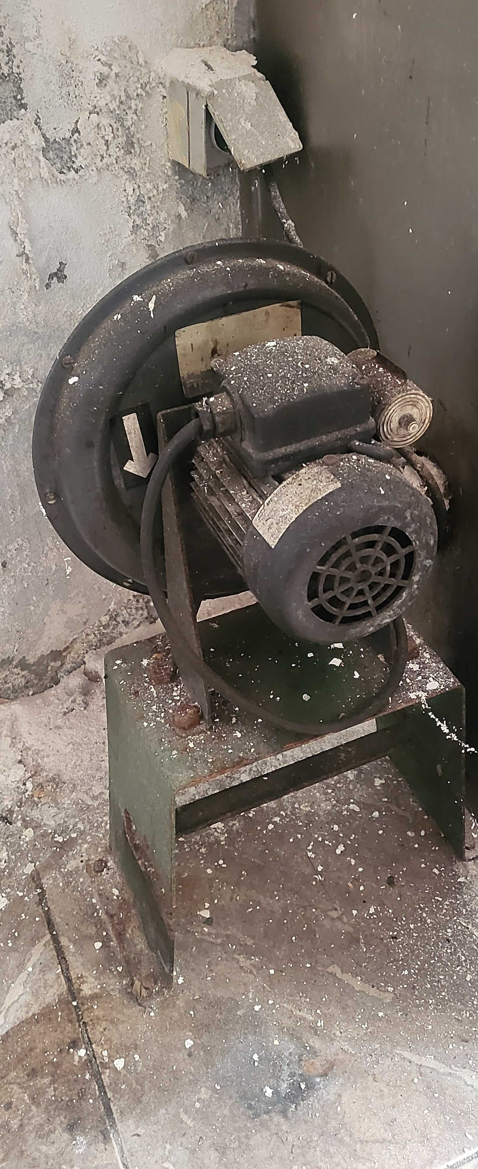 Extratores + Motor + Expositor