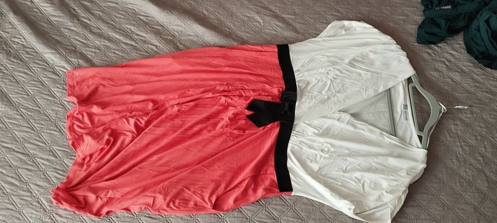 Sukienka elegancka 44 / 46 Bonprix
