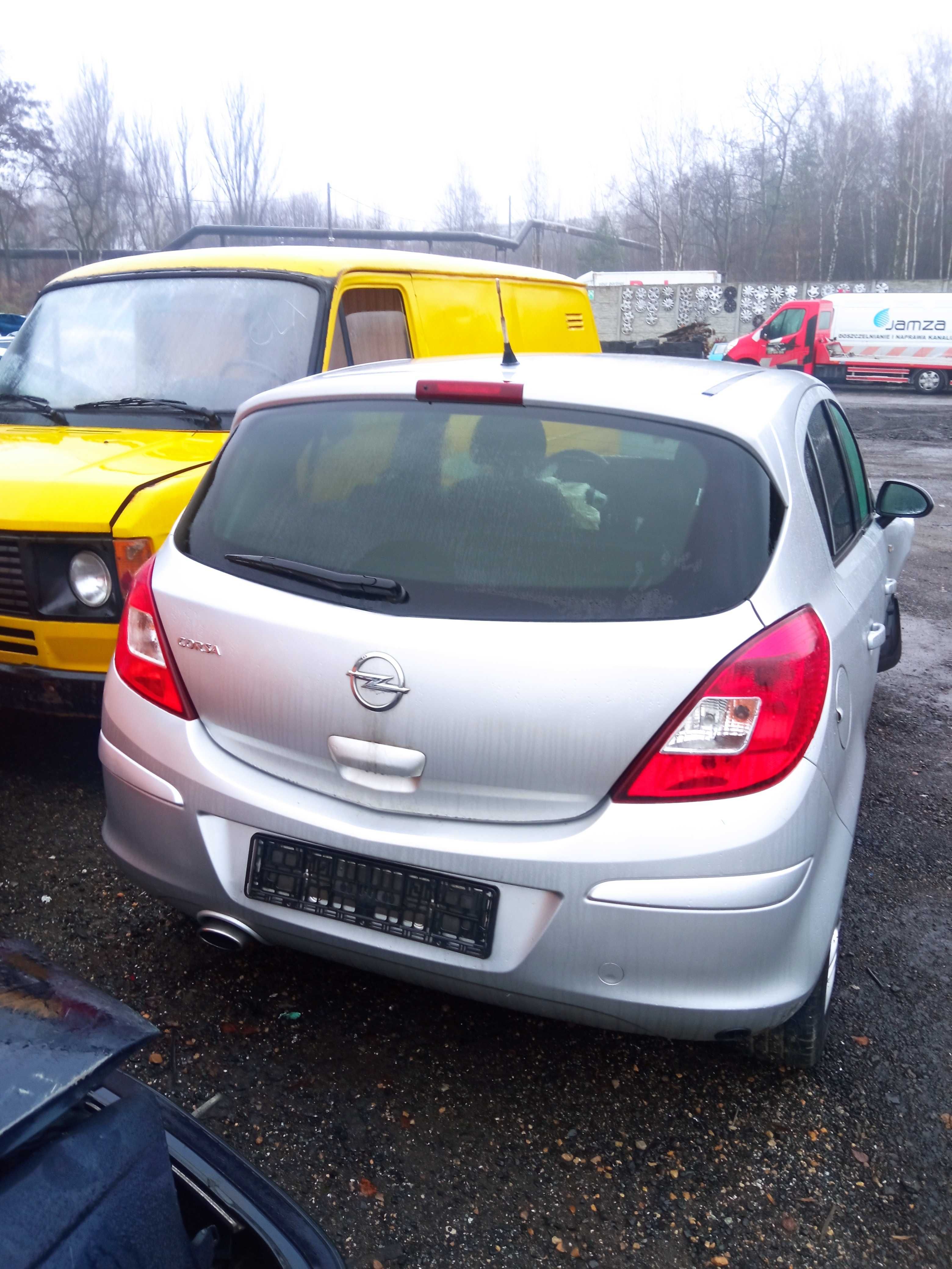 Opel Corsa D 1.4 2012r *NA CZĘŚCI*