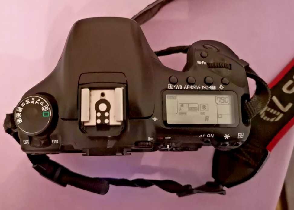 Canon EOS 7D + Punho Grip