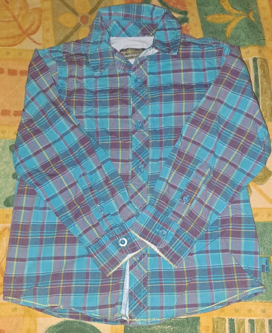Vendo camisas de criança