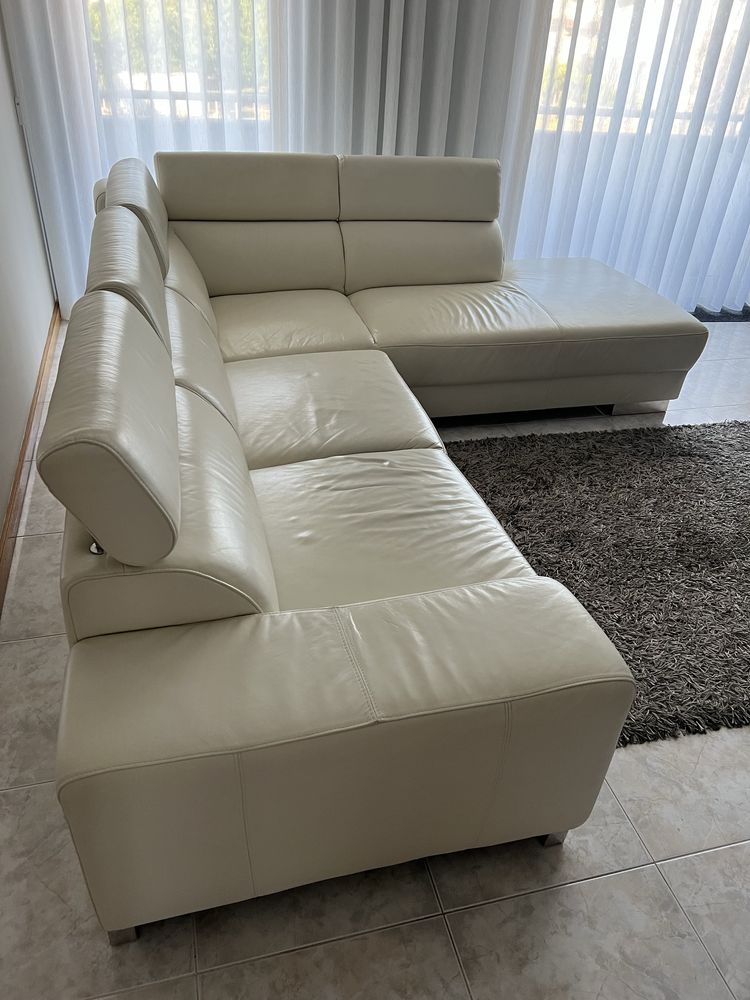 Sofá chaise longue branco